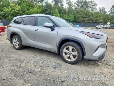 Czwarte zdjęcie samochodu z boku: 2022 TOYOTA HIGHLANDER LE VIN:5TDBZRBH8NS583783 - miniatura