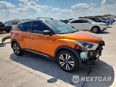 Czwarte zdjęcie samochodu z boku: 2020 NISSAN KICKS SR VIN:3N1CP5DVXLL478934 - miniatura