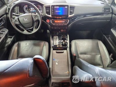 Zdjęcie 8 z 13 samochodu: 2018 HONDA PILOT ELITE VIN:5FNYF6H04JB007299 - miniatura