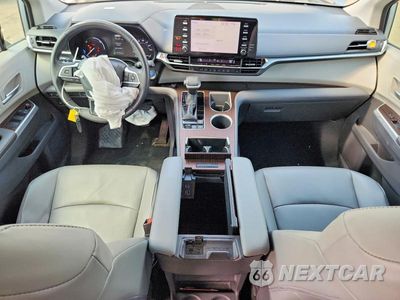 Zdjęcie 8 z 13 samochodu: 2021 TOYOTA SIENNA XLE VIN:5TDYRKEC4MS002120 - miniatura