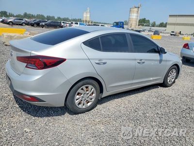 Trzecie zdjęcie samochodu z tyłu: 2019 HYUNDAI ELANTRA SE VIN:5NPD74LF8KH474224 - miniatura