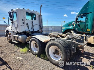 Drugie zdjęcie samochodu z przodu: 2004 FREIGHTLINER COLUMBIA 120 SEMI TRUCK VIN:1FUJA6CG94LN15332 - miniatura
