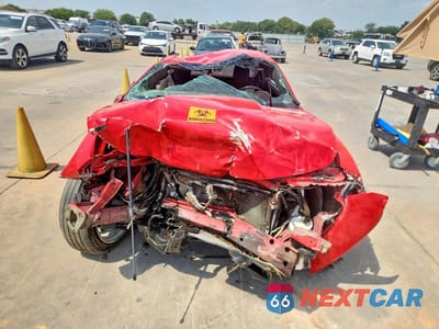 Piąte zdjęcie samochodu w środku: 2014 CHEVROLET CAMARO LT VIN:2G1FB1E3XE9272963 - miniatura