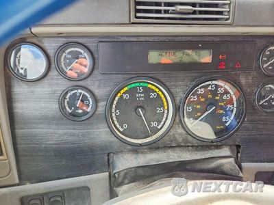 Zdjęcie 9 z 13 samochodu: 2007 FREIGHTLINER COLUMBIA 120 SEMI TRUCK VIN:1FUJA6CV27LX53493 - miniatura