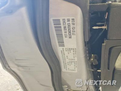 Zdjęcie 13 z 13 samochodu: 2021 JEEP GRAND CHEROKEE LAREDO VIN:1C4RJEAG5MC597390 - miniatura