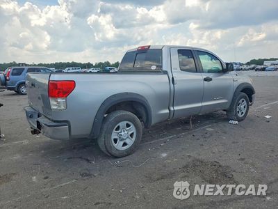Trzecie zdjęcie samochodu z tyłu: 2010 TOYOTA TUNDRA DOUBLE CAB SR5 VIN:5TFUY5F11AX122057 - miniatura