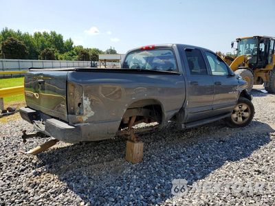 Trzecie zdjęcie samochodu z tyłu: 2004 DODGE RAM 1500 ST VIN:1D7HU18D94S607017 - miniatura