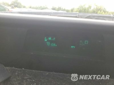 Zdjęcie 9 z 12 samochodu: 2004 TOYOTA PRIUS BASE VIN:JTDKB20U140082604 - miniatura
