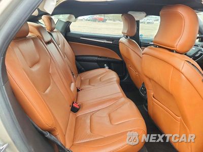 Zdjęcie 10 z 12 samochodu: 2019 FORD FUSION TITANIUM VIN:3FA6P0RU0KR137332 - miniatura