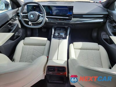 Zdjęcie 8 z 12 samochodu: 2024 BMW 530 I VIN:WBA43FJ04RCS78094 - miniatura