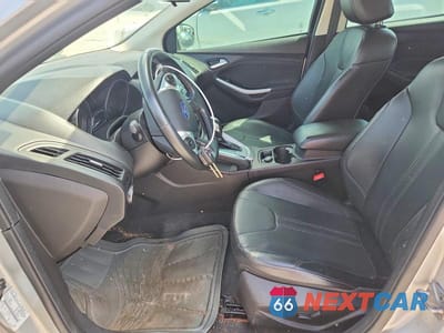 Zdjęcie 7 z 12 samochodu: 2014 FORD FOCUS SE VIN:1FADP3F29EL107454 - miniatura