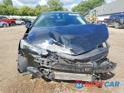 Piąte zdjęcie samochodu w środku: 2018 CHEVROLET CRUZE LS VIN:1G1BC5SMXJ7151555 - miniatura