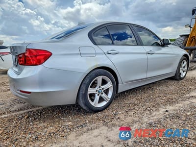 Trzecie zdjęcie samochodu z tyłu: 2014 BMW 320 I VIN:WBA3B1C50EK134214 - miniatura