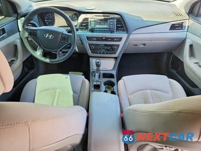 Zdjęcie 8 z 12 samochodu: 2017 HYUNDAI SONATA SE VIN:5NPE24AF7HH470647 - miniatura