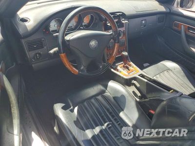Zdjęcie 8 z 12 samochodu: 2004 MERCEDES-BENZ SLK 320 VIN:WDBKK65F14F304118 - miniatura