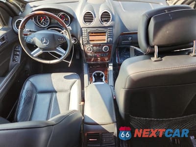 Zdjęcie 8 z 14 samochodu: 2011 MERCEDES-BENZ GL 450 4MATIC VIN:4JGBF7BEXBA631050 - miniatura