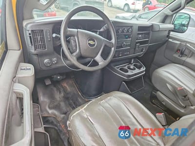 Zdjęcie 8 z 12 samochodu: 2020 CHEVROLET EXPRESS G2500 VIN:1GCWGAFPXL1225783 - miniatura