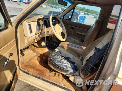 Zdjęcie 7 z 13 samochodu: 1985 FORD BRONCO II VIN:1FMCU14S3FUA49774 - miniatura