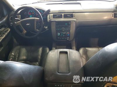Zdjęcie 8 z 13 samochodu: 2013 CHEVROLET TAHOE K1500 LT VIN:1GNSKBE03DR303290 - miniatura