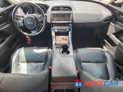 Zdjęcie 8 z 12 samochodu: 2017 JAGUAR XE FIRST EDITION VIN:SAJAN4BV4HA948740 - miniatura