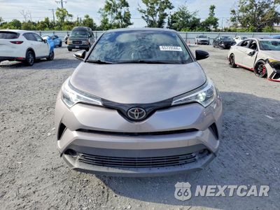 Piąte zdjęcie samochodu w środku: 2019 TOYOTA C-HR XLE VIN:JTNKHMBX2K1062088 - miniatura