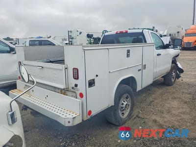 Trzecie zdjęcie samochodu z tyłu: 2017 CHEVROLET SILVERADO C2500 HEAVY DUTY VIN:1GB0CUEGXHZ364930 - miniatura