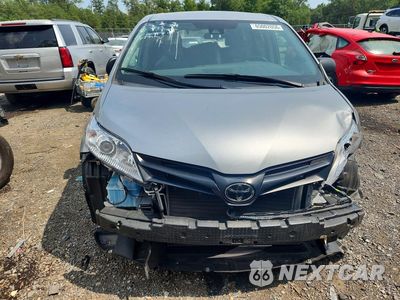 Piąte zdjęcie samochodu w środku: 2020 TOYOTA SIENNA L VIN:5TDZZ3DC9LS086493 - miniatura
