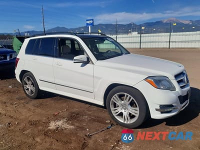 Czwarte zdjęcie samochodu z boku: 2015 MERCEDES-BENZ GLK 250 BLUETEC VIN:WDCGG0EB5FG403230 - miniatura
