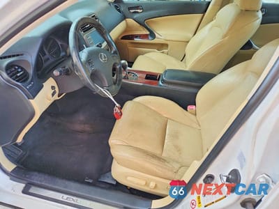 Zdjęcie 7 z 12 samochodu: 2008 LEXUS IS 250 VIN:JTHCK262685021749 - miniatura