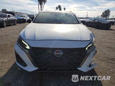 Piąte zdjęcie samochodu w środku: 2023 NISSAN ALTIMA SR VIN:1N4BL4CV7PN414152 - miniatura