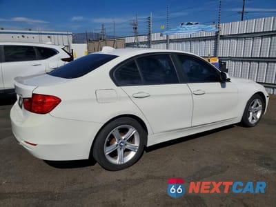 Trzecie zdjęcie samochodu z tyłu: 2012 BMW 328 I VIN:WBA3A5G50CNN65782 - miniatura