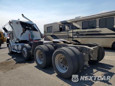 Drugie zdjęcie samochodu z przodu: 2006 FREIGHTLINER FLD120 SEMI TRUCK VIN:1FUNALAV36DV18838 - miniatura