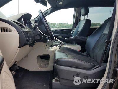 Zdjęcie 7 z 13 samochodu: 2019 DODGE GRAND CARAVAN SXT VIN:2C4RDGCG1KR758046 - miniatura