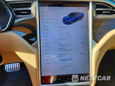 Zdjęcie 9 z 14 samochodu: 2014 TESLA MODEL S VIN:5YJSA1H11EFP48094 - miniatura