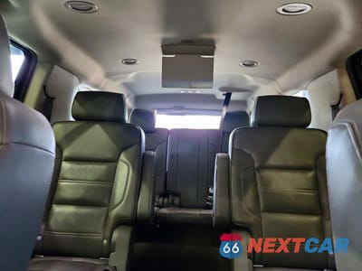 Zdjęcie 10 z 13 samochodu: 2017 GMC YUKON XL DENALI VIN:1GKS2HKJ6HR347092 - miniatura