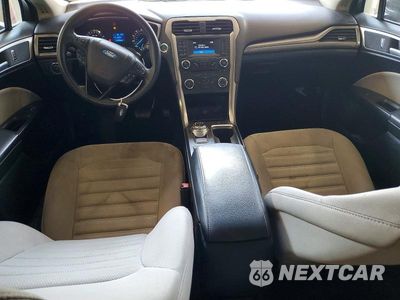 Zdjęcie 8 z 12 samochodu: 2018 FORD FUSION S VIN:3FA6P0G79JR182362 - miniatura