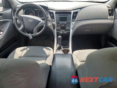 Zdjęcie 8 z 12 samochodu: 2014 HYUNDAI SONATA HYBRID VIN:KMHEC4A49EA114288 - miniatura