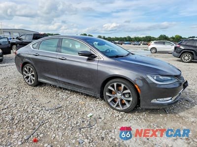 Czwarte zdjęcie samochodu z boku: 2015 CHRYSLER 200 C VIN:1C3CCCCG9FN689728 - miniatura
