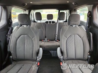 Zdjęcie 10 z 13 samochodu: 2020 CHRYSLER PACIFICA TOURING VIN:2C4RC1FG9LR110421 - miniatura