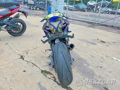 Czwarte zdjęcie samochodu z boku: 2014 YAMAHA YZFR1 VIN:JYARN23E0EA016837 - miniatura