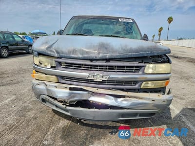 Piąte zdjęcie samochodu w środku: 2001 CHEVROLET SILVERADO C1500 VIN:2GCEC19T611407679 - miniatura