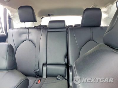 Zdjęcie 10 z 14 samochodu: 2026 TOYOTA GRAND HIGHLANDER XLE VIN:5TDAAAB58TS132408 - miniatura