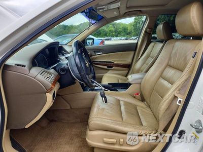 Zdjęcie 7 z 12 samochodu: 2009 HONDA ACCORD EXL VIN:1HGCP36869A033715 - miniatura