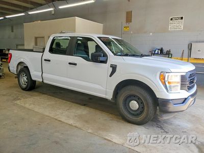 Czwarte zdjęcie samochodu z boku: 2021 FORD F150 SUPERCREW VIN:1FTEW1C5XMKE44109 - miniatura