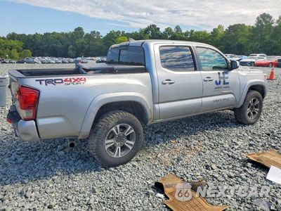 Trzecie zdjęcie samochodu z tyłu: 2017 TOYOTA TACOMA TRD SPORT VIN:3TMCZ5AN2HM085457 - miniatura