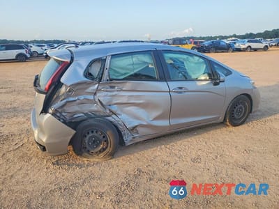 Trzecie zdjęcie samochodu z tyłu: 2020 HONDA FIT VIN:3HGGK5H46LM729037 - miniatura