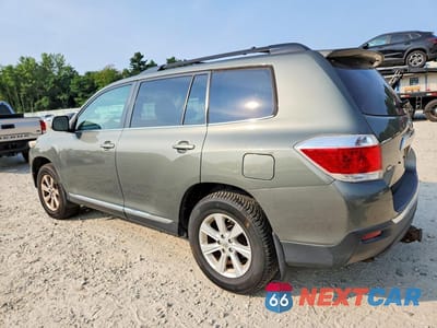 Drugie zdjęcie samochodu z przodu: 2012 TOYOTA HIGHLANDER BASE VIN:5TDBK3EHXCS116200 - miniatura