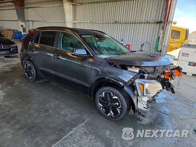 Czwarte zdjęcie samochodu z boku: 2024 KIA NIRO WIND VIN:KNDCR3L13R5111151 - miniatura