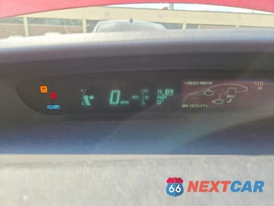 Zdjęcie 9 z 12 samochodu: 2015 TOYOTA PRIUS TWO VIN:JTDKN3DU4F1878333 - miniatura