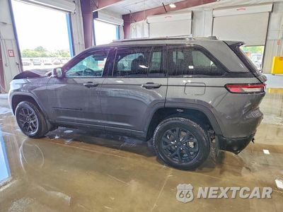 Drugie zdjęcie samochodu z przodu: 2025 JEEP GRAND CHEROKEE LAREDO VIN:1C4RJHAG9SC365938 - miniatura